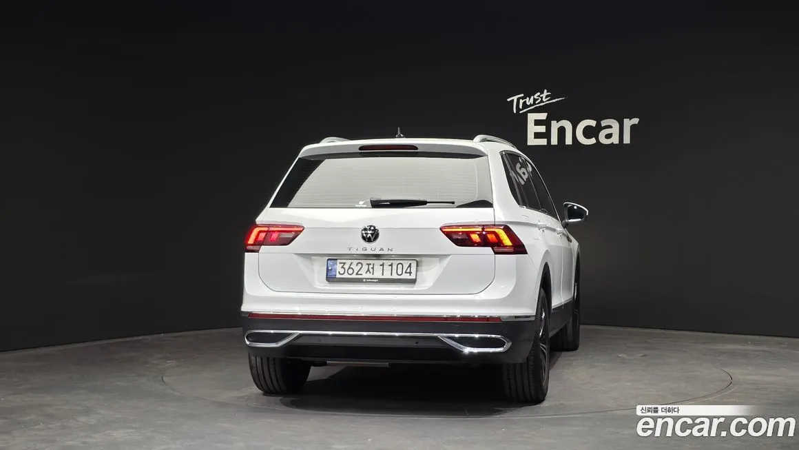 Volkswagen Tiguan — фото 4