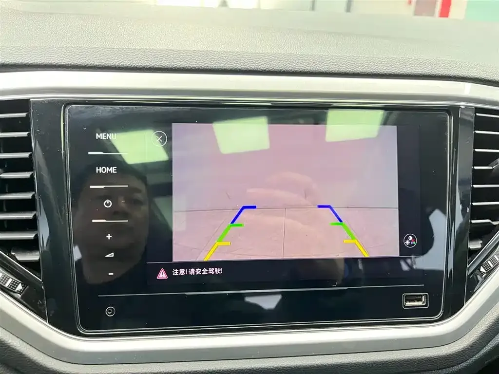 Volkswagen T-Roc 2023 из CN, фото 7
