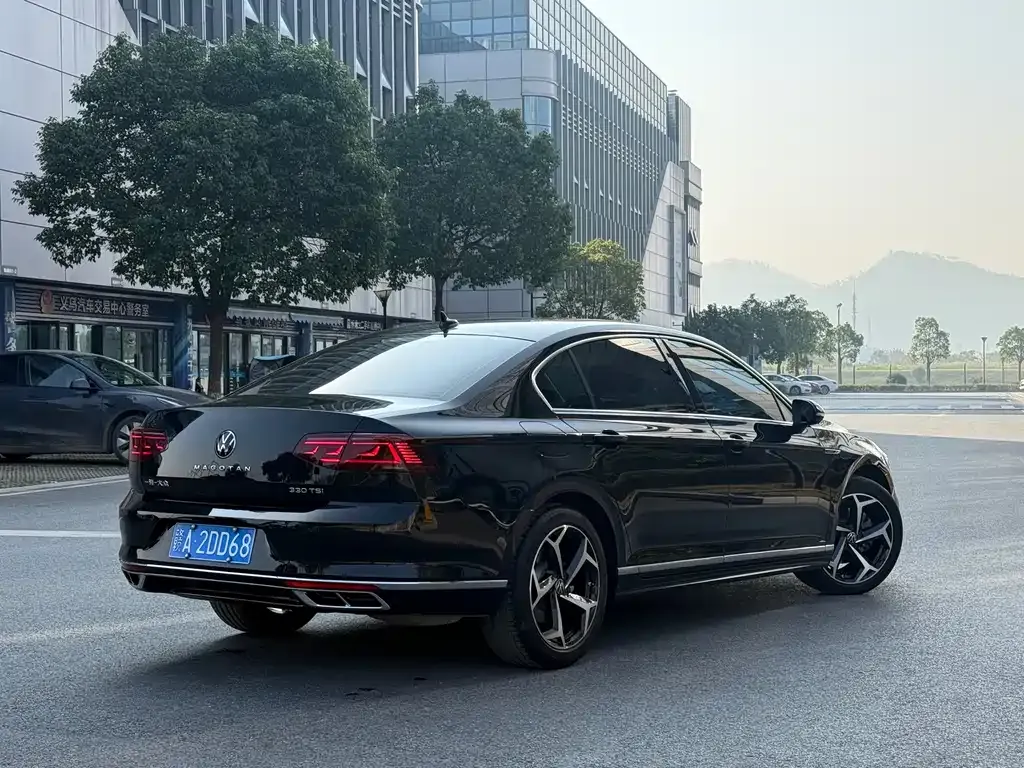 Volkswagen Magotan 2024 из CN, фото 4