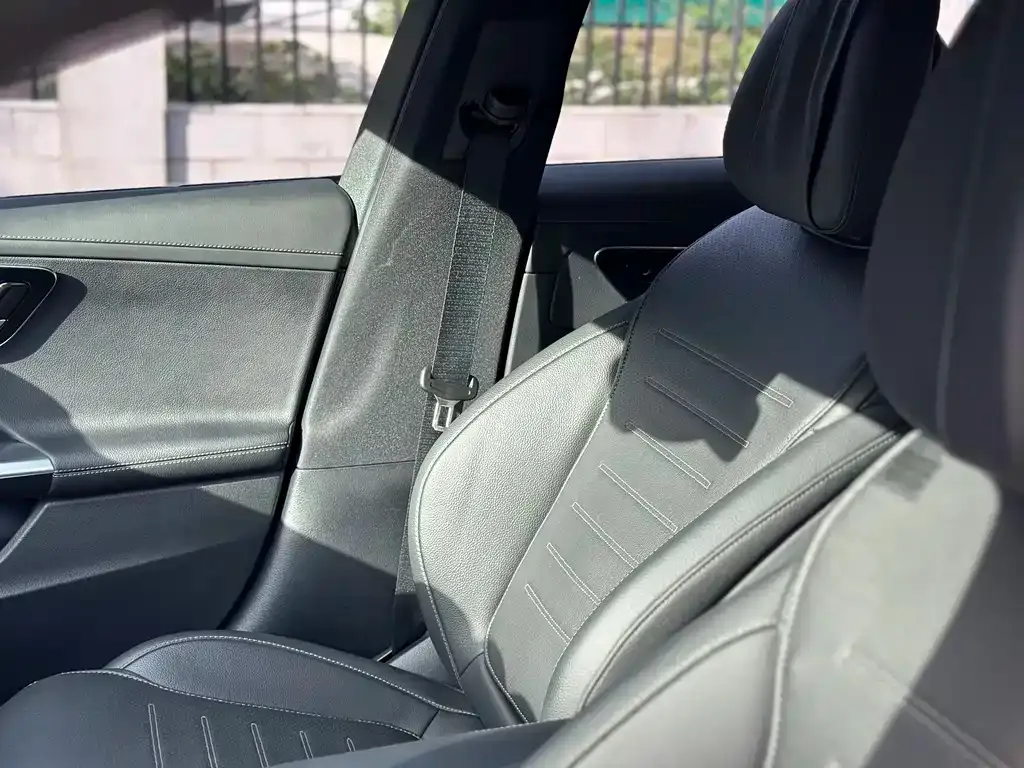Mercedes-Benz C-Class 2023 из CN, фото 6