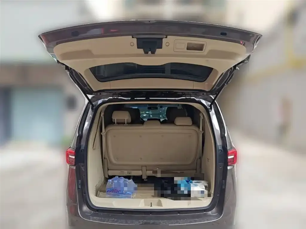 Buick GL8 2023 из CN, фото 10