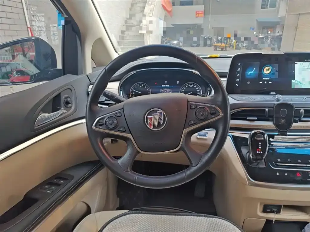 Buick GL8 2023 из CN, фото 3