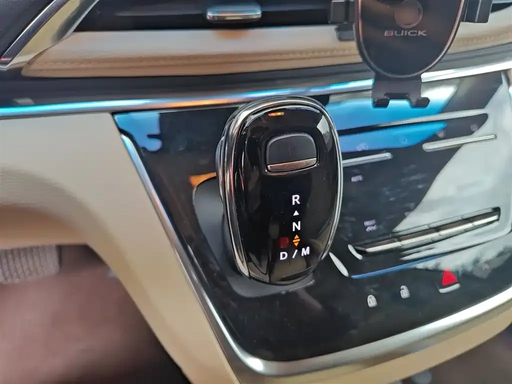 Buick GL8 2023 из CN, фото 7