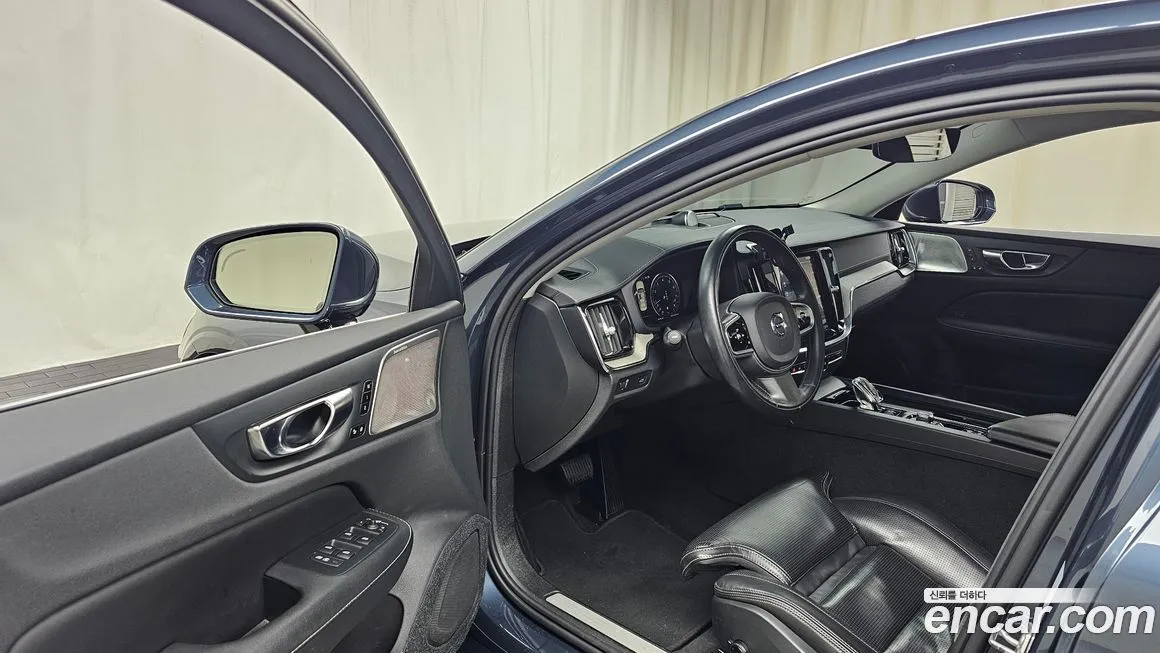 Volvo S60 2021 из KR, фото 10