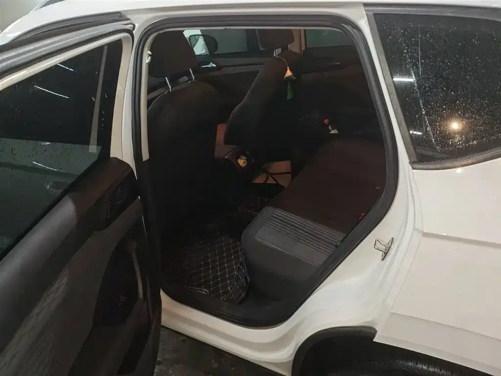 Volkswagen Tharu 2023 из CN, фото 6