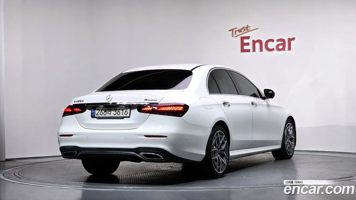Mercedes-Benz E-Class 2022 из KR, фото 2