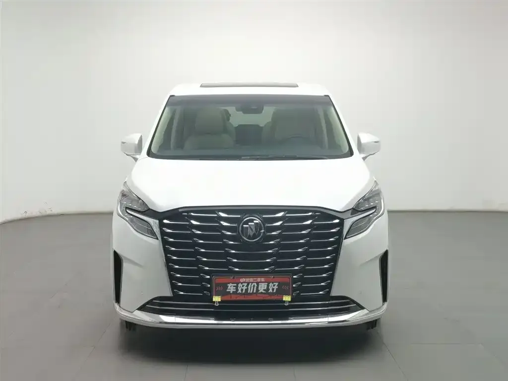 Buick GL8 2023 из CN, фото 3