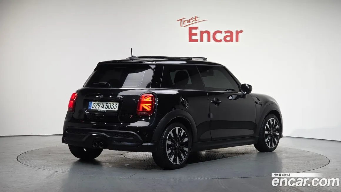 Mini Cooper 2023 из KR, фото 2