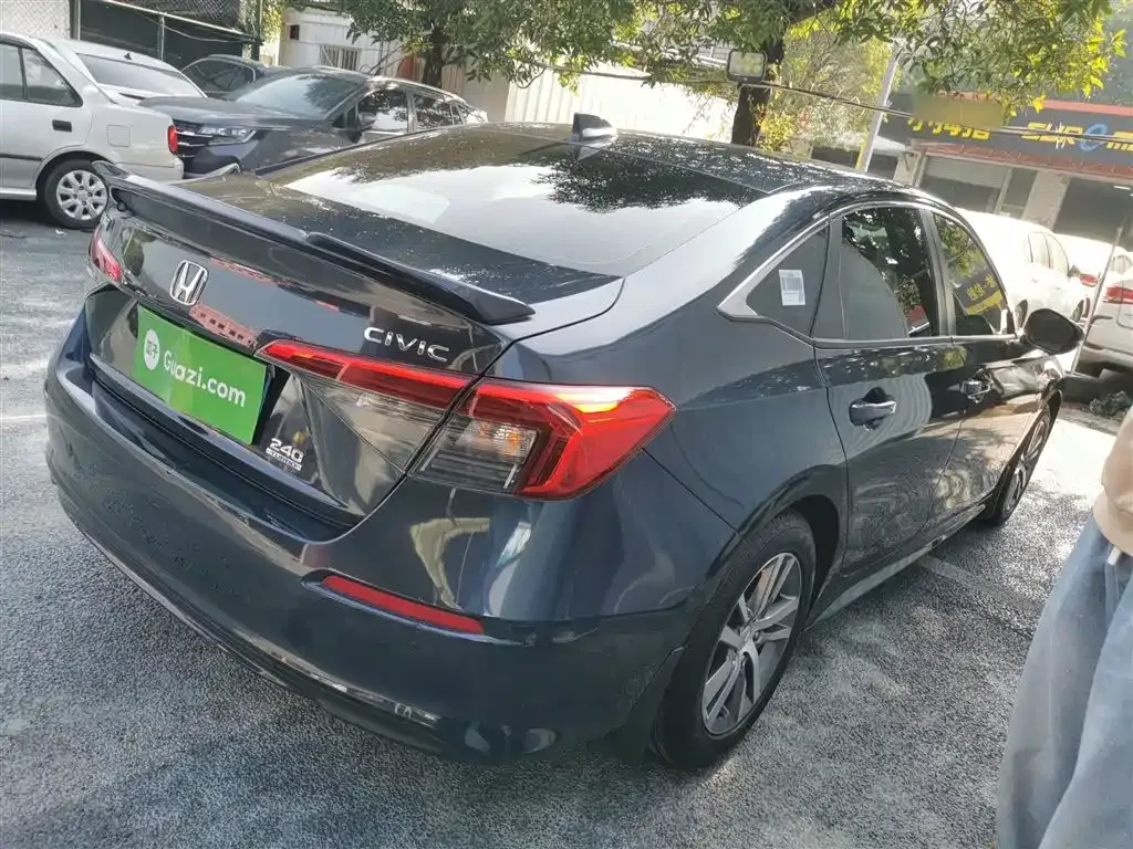 Honda Civic — фото 7