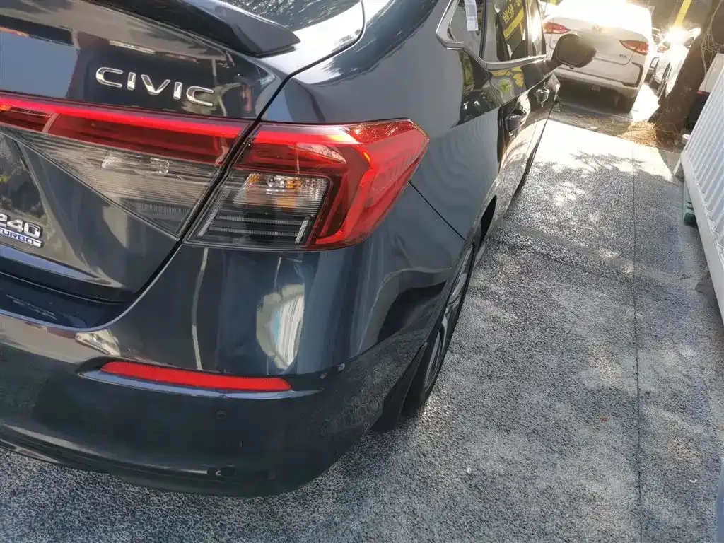 Honda Civic — фото 8
