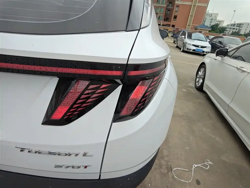 Hyundai Tucson 2021 из CN, фото 8