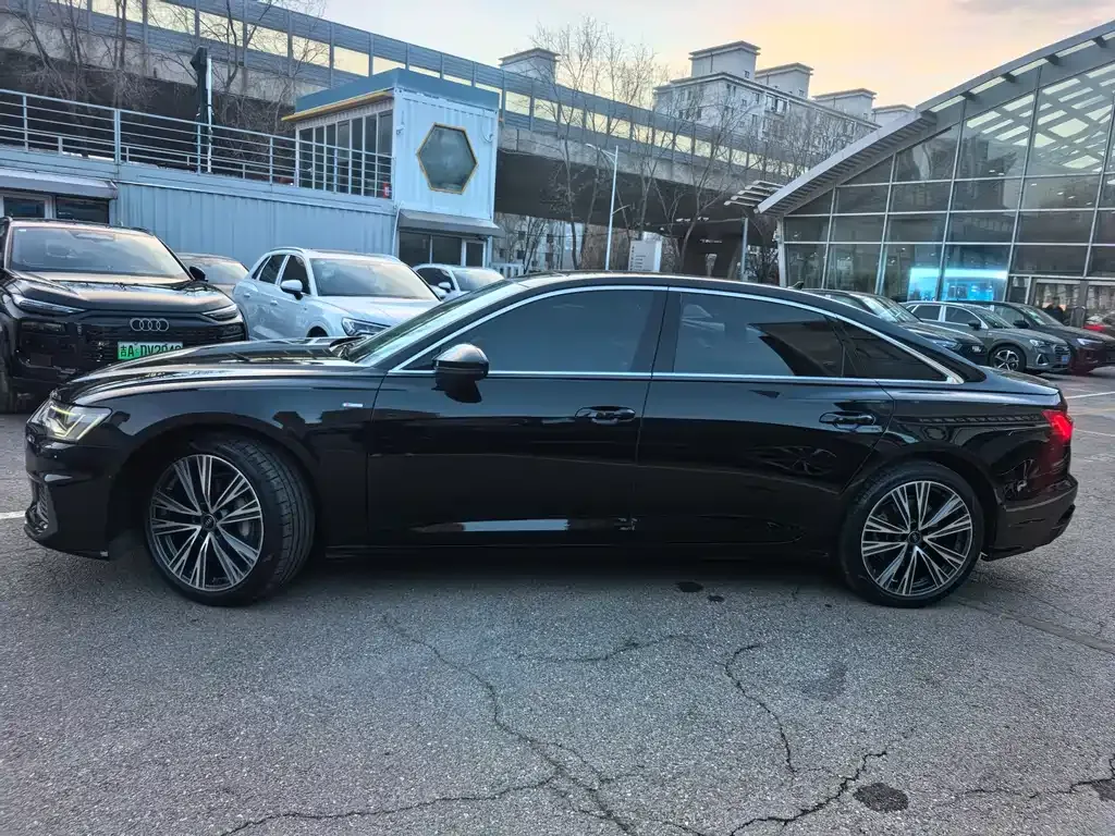 Audi A6L 2022 из CN, фото 3