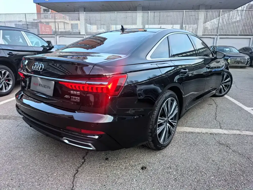 Audi A6L 2022 из CN, фото 5