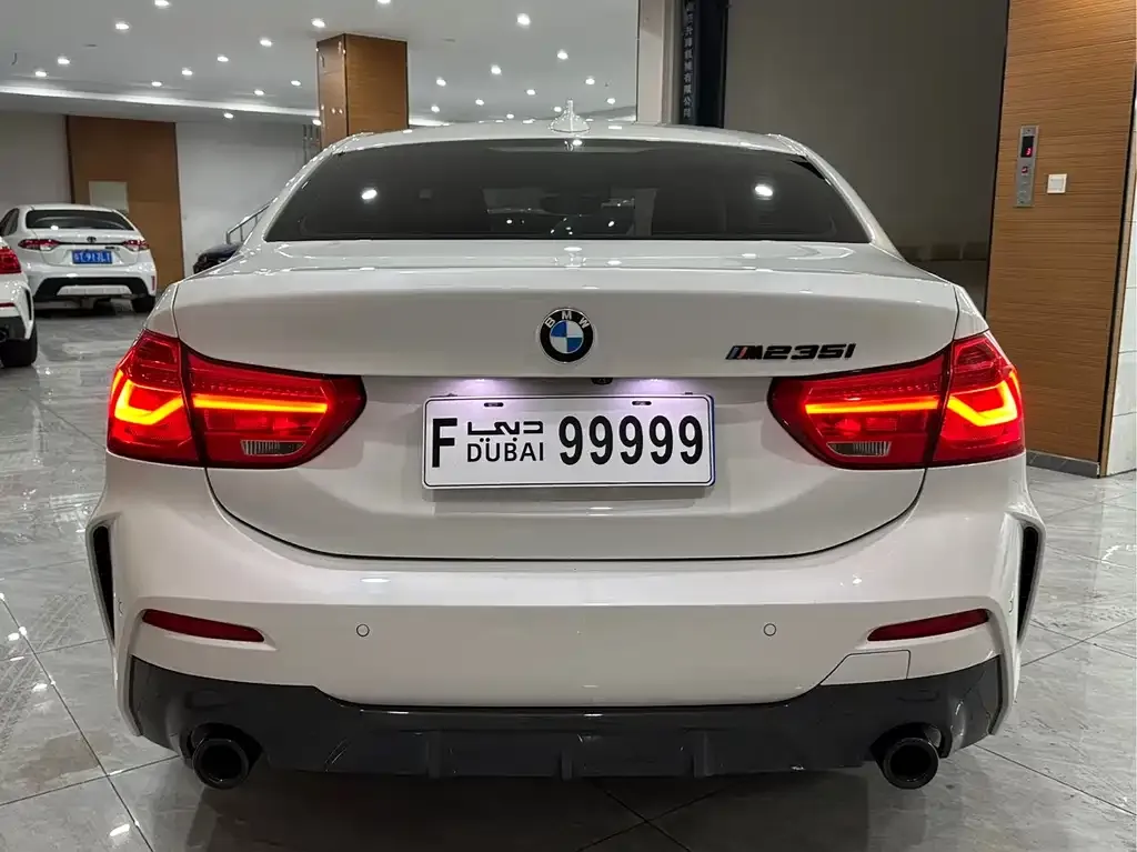 BMW 1 Series 2021 из CN, фото 6