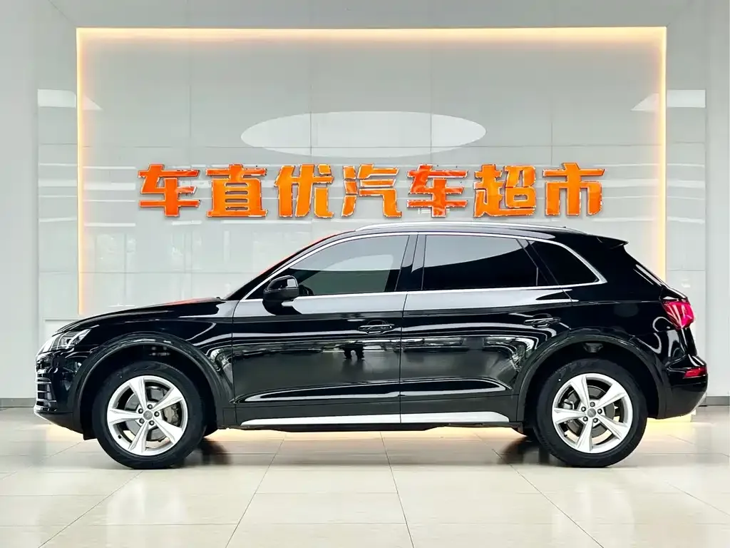 Audi Q5L 2021 из CN, фото 4