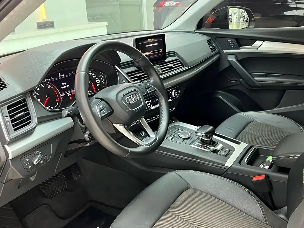 Audi Q5L 2021 из CN, фото 7