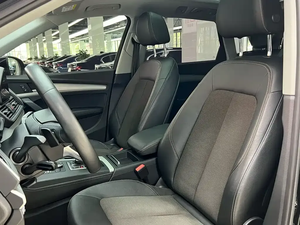 Audi Q5L 2021 из CN, фото 8