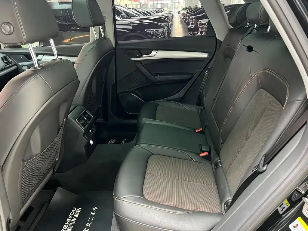 Audi Q5L 2021 из CN, фото 9