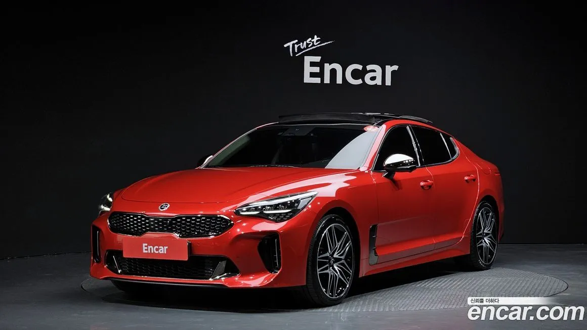 Kia Stinger — фото 1