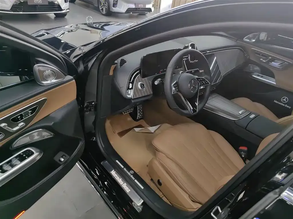 Mercedes-Benz E-Class 2024 из CN, фото 10