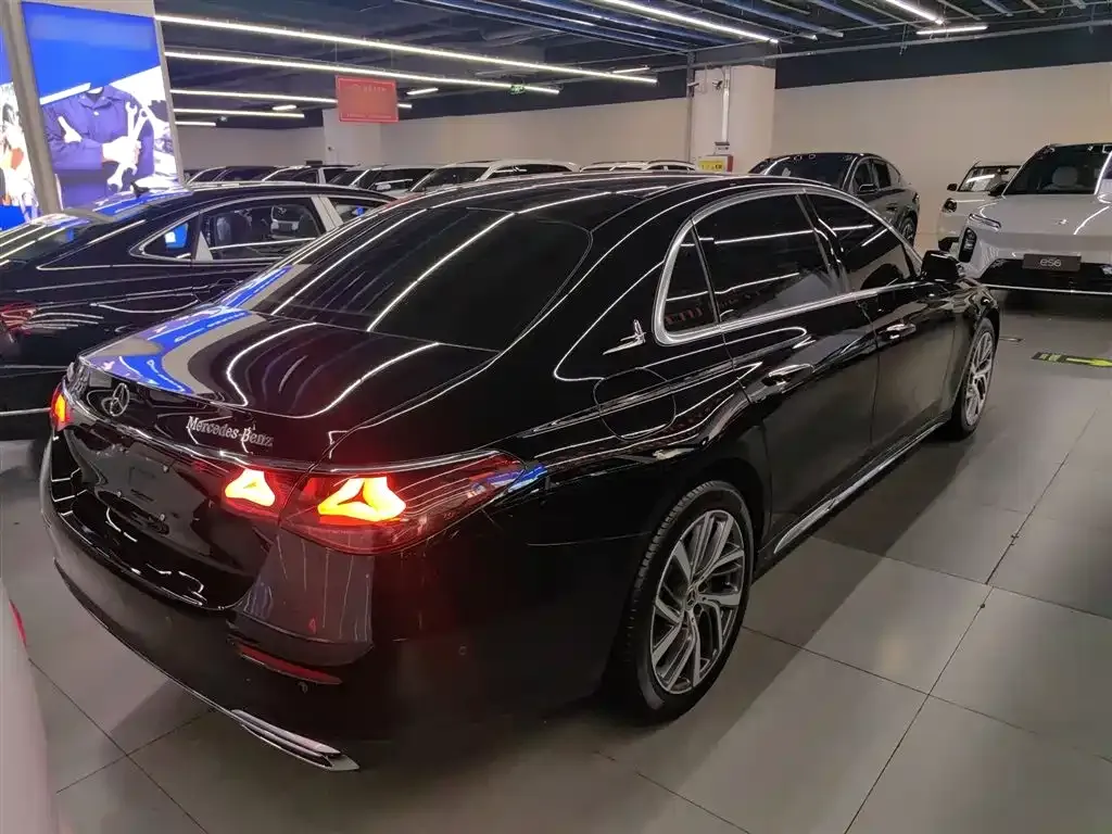 Mercedes-Benz E-Class 2024 из CN, фото 5