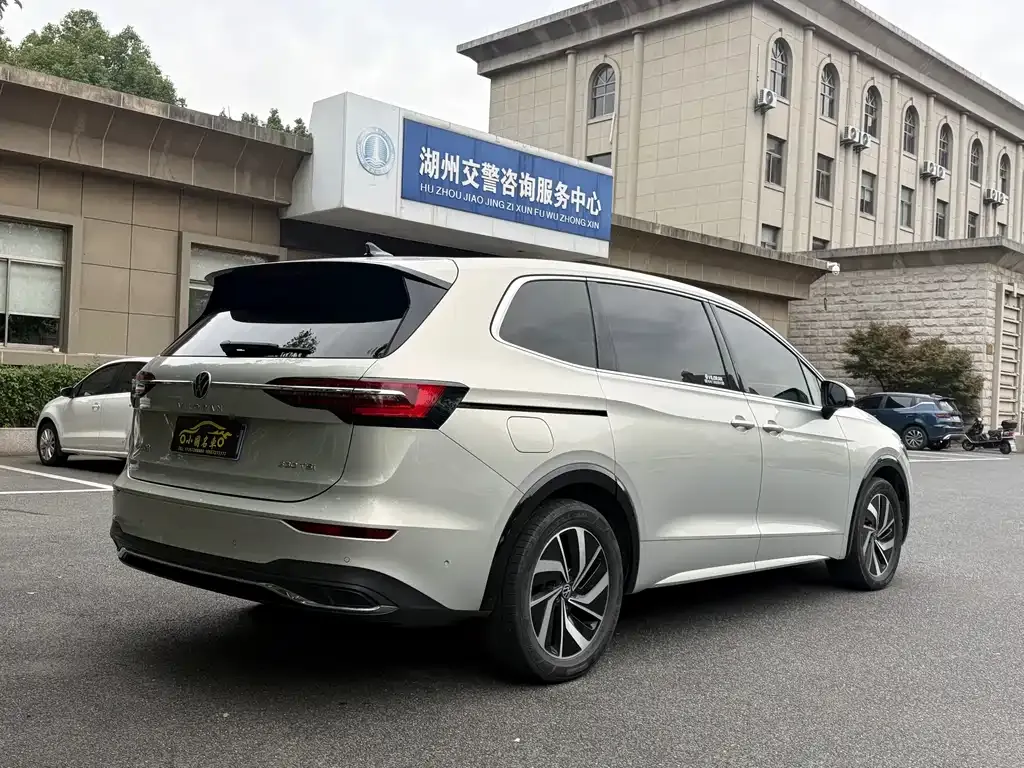 Volkswagen Viloran 2024 из CN, фото 6