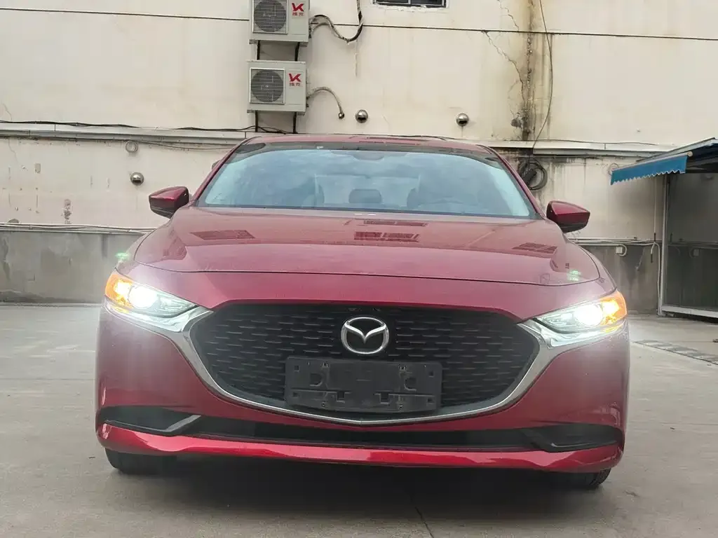 Mazda 3 Axela 2022 из CN, фото 2
