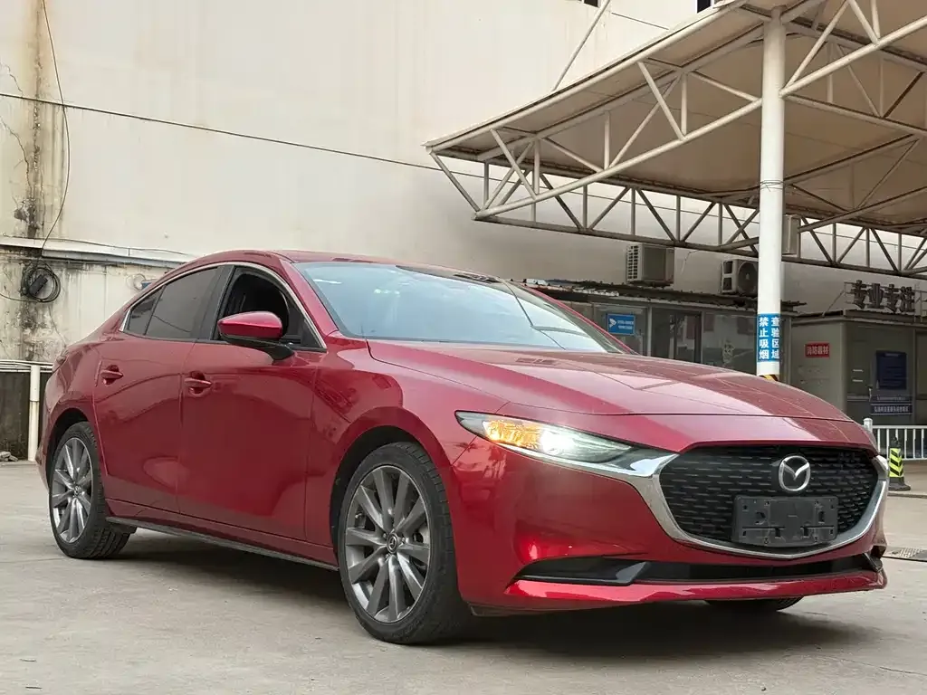 Mazda 3 Axela 2022 из CN, фото 3