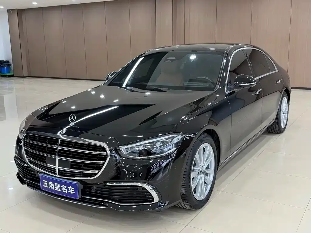 Mercedes-Benz S-Class — фото 1