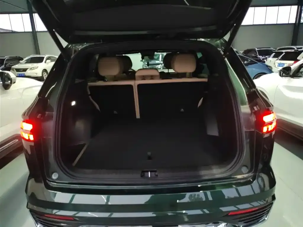 Geely Xingyue L 2024 из CN, фото 9