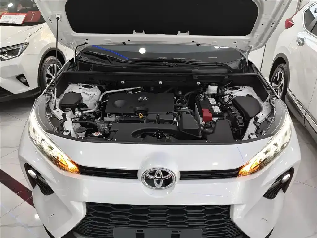 Toyota Wildlander — фото 10