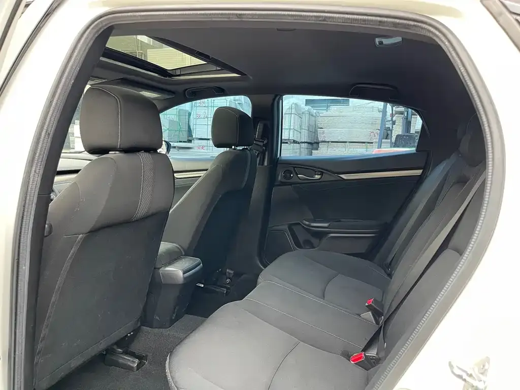 Honda Civic — фото 7