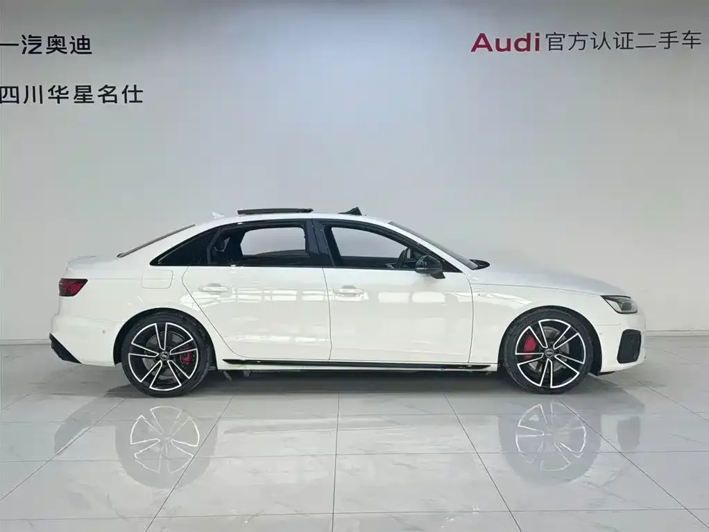 Audi A4L 2023 из CN, фото 3