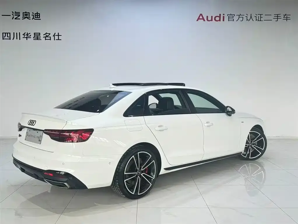 Audi A4L 2023 из CN, фото 4