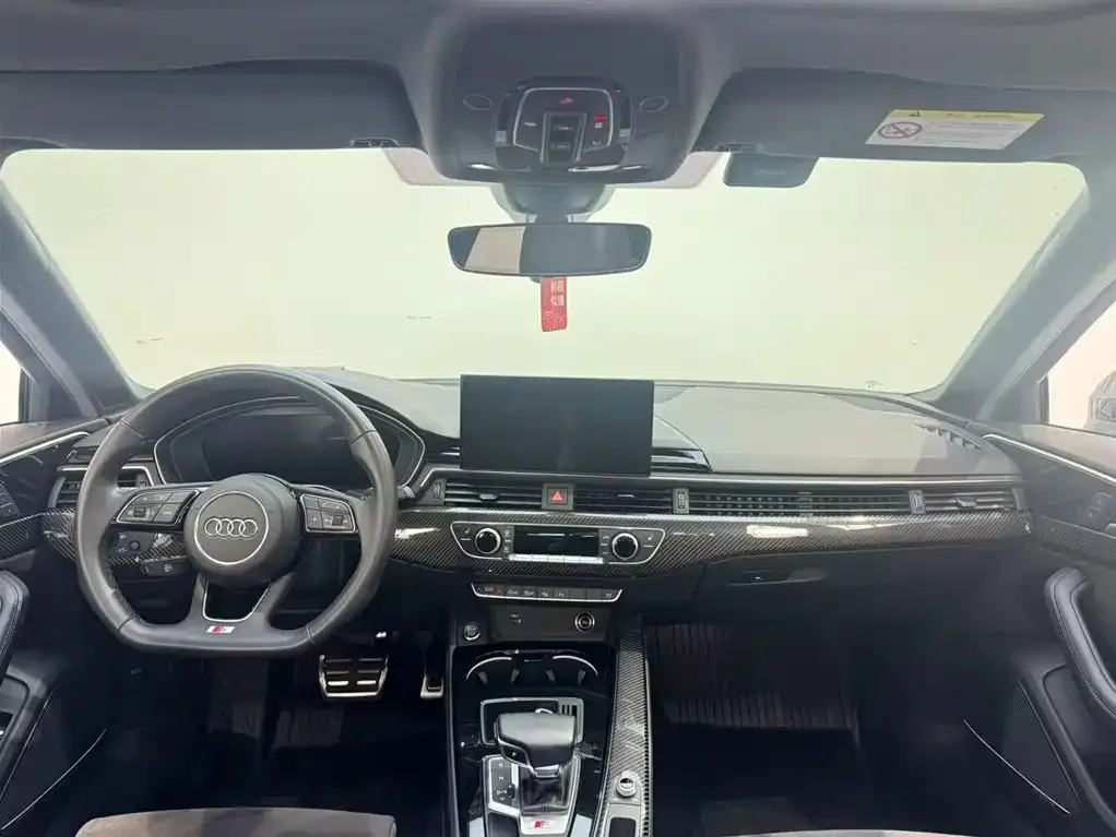 Audi A4L 2023 из CN, фото 7
