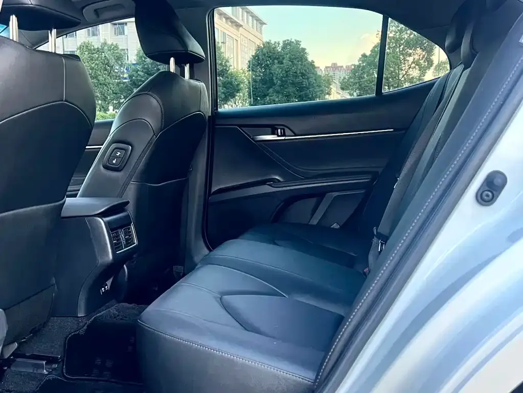 Toyota Camry 2022 из CN, фото 10