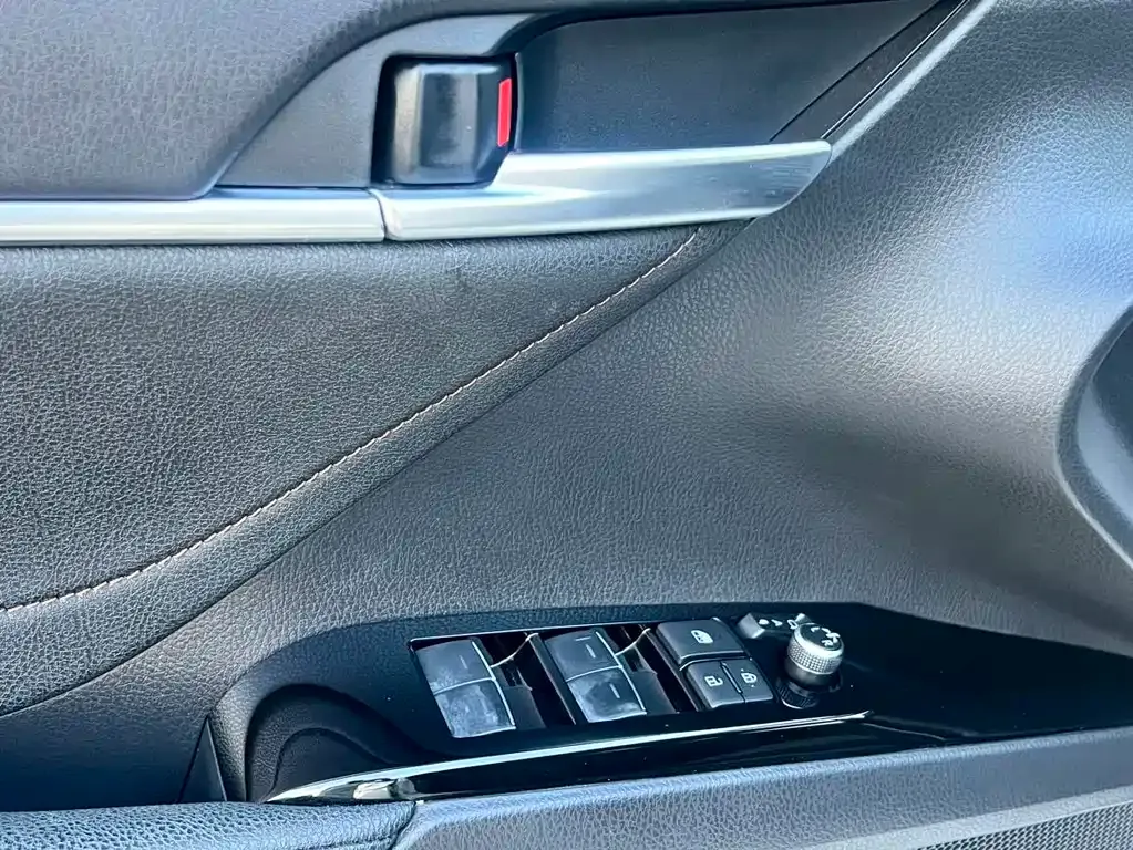 Toyota Camry 2022 из CN, фото 8