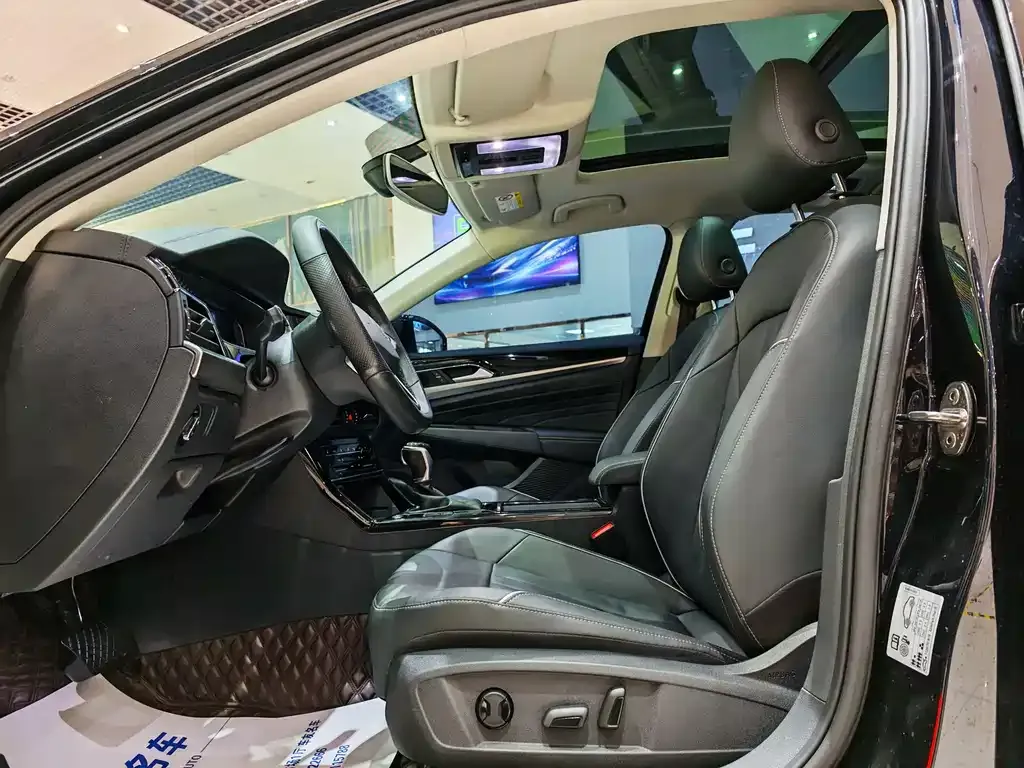 Volkswagen Passat — фото 5