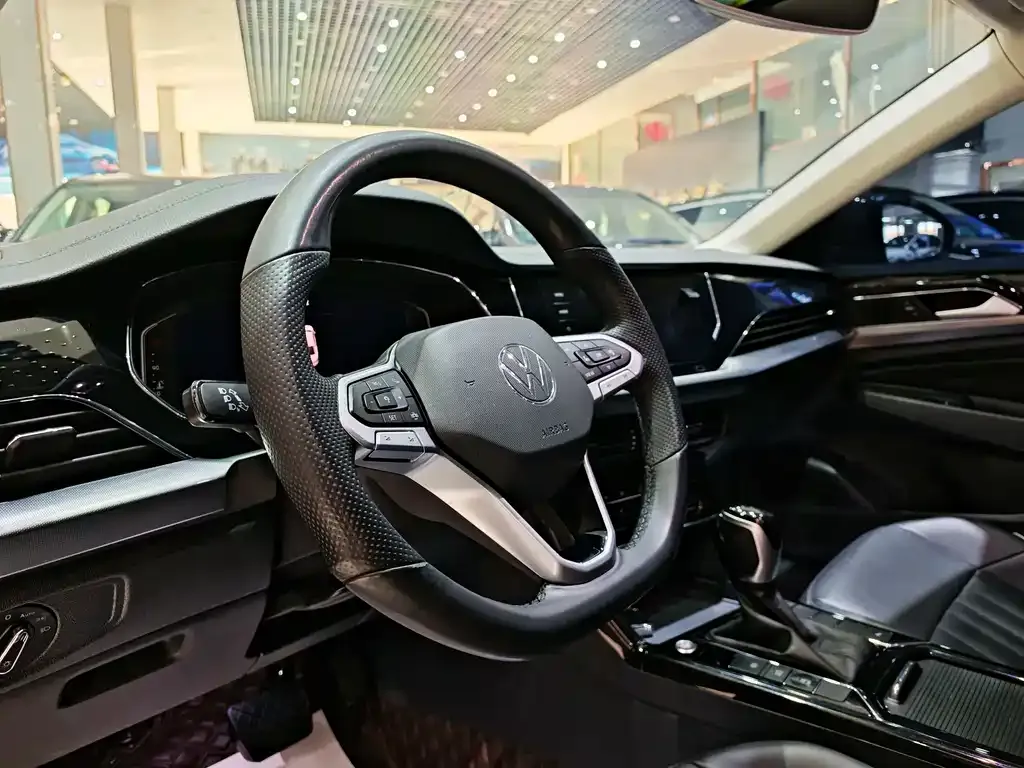 Volkswagen Passat — фото 6