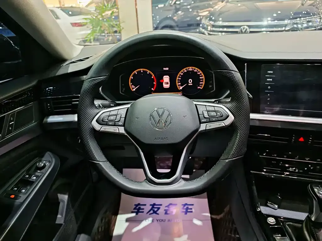 Volkswagen Passat — фото 9
