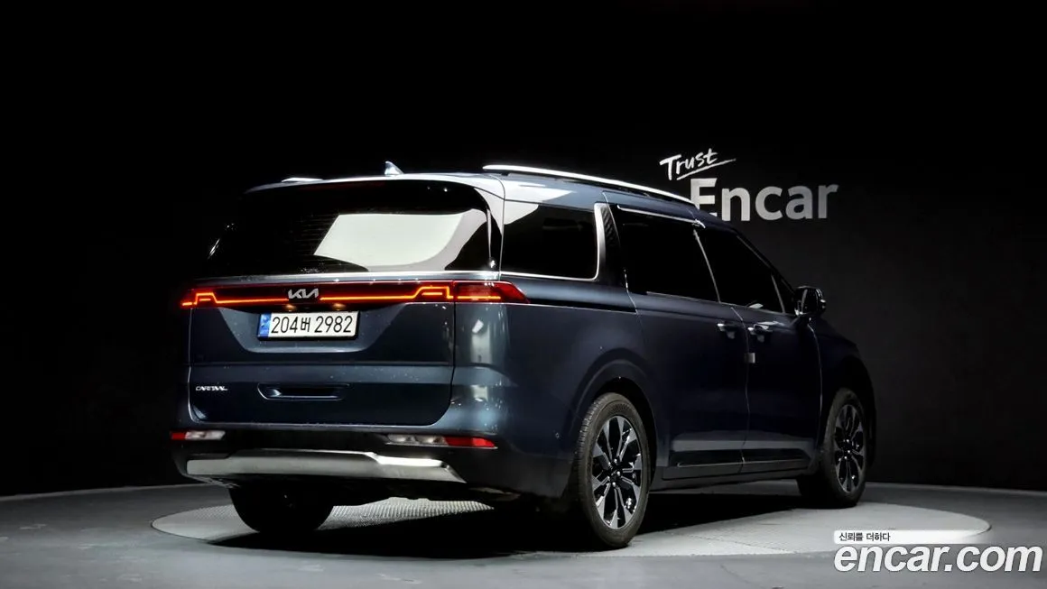 Kia Carnival 2023 из KR, фото 2