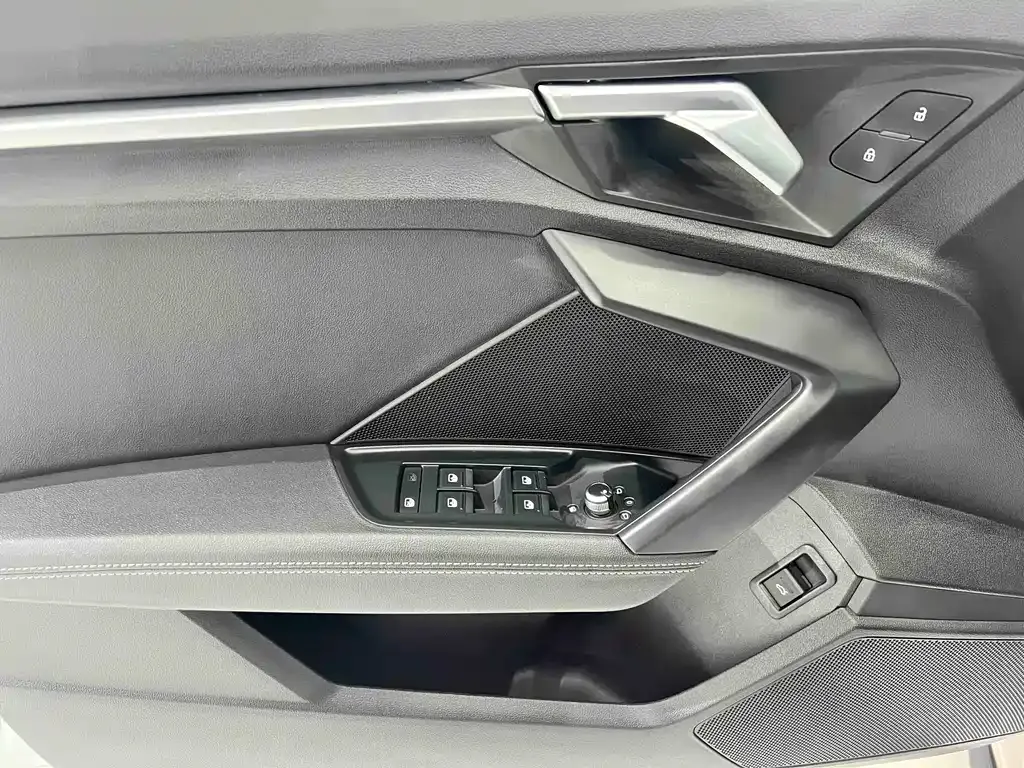 Audi A3 — фото 7