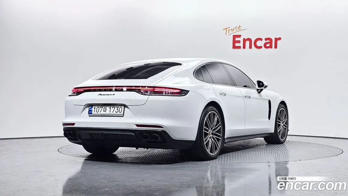 Porsche Panamera 2021 из KR, фото 2