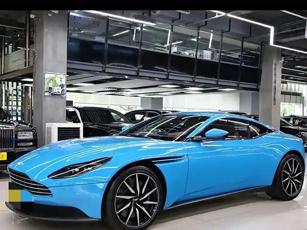Aston Martin DB11 2023 из CN, фото 1