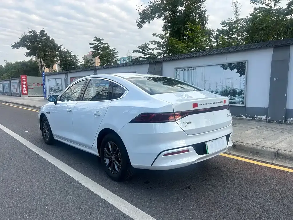 BYD Qin PLUS — фото 9