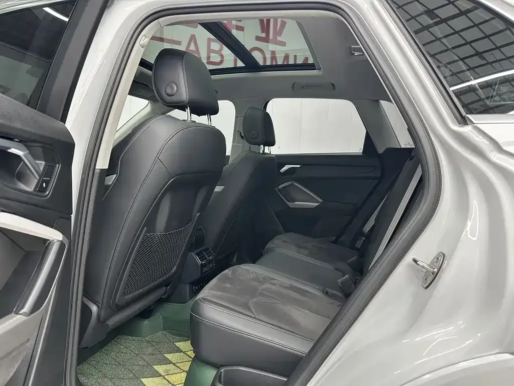 Audi Q3 2022 из CN, фото 5