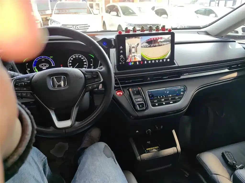 Honda Elysion 2023 из CN, фото 10