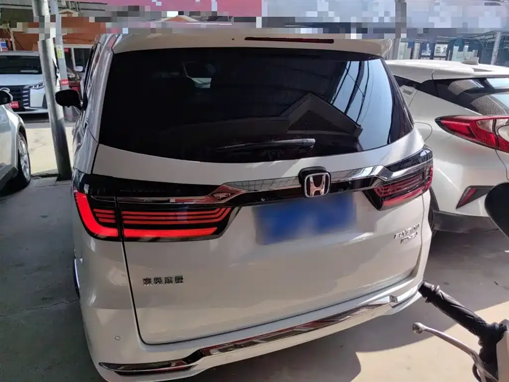 Honda Elysion 2023 из CN, фото 6