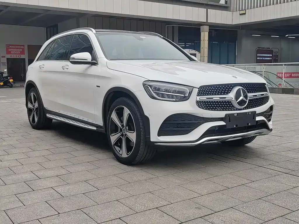 Mercedes-Benz GLC — фото 3
