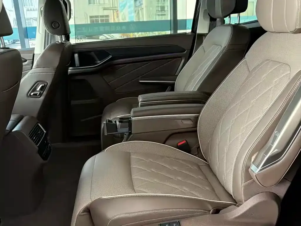 Volkswagen Viloran 2024 из CN, фото 8